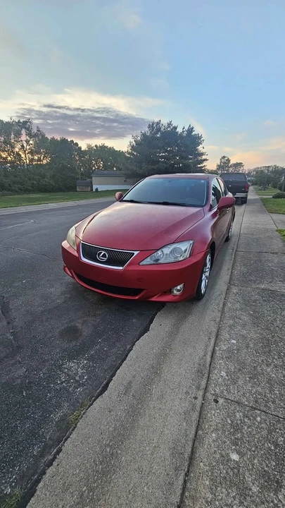 2007 Lexus IS 2nd Gen - Image 3 of 10