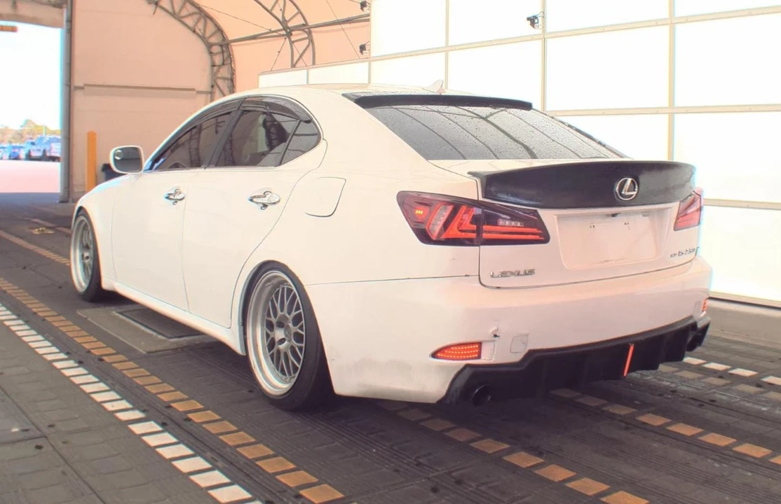 2007 Lexus IS 2nd Gen - Image 6 of 12