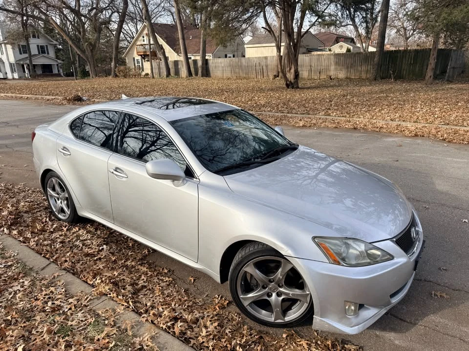 2007 Lexus IS 2nd Gen - Image 8 of 20