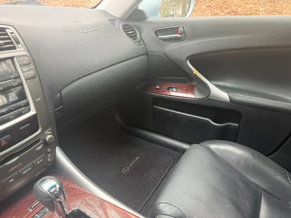 2007 Lexus IS 2nd Gen - Image 7 of 8