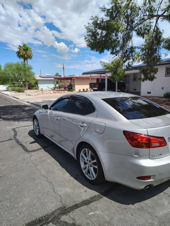 2007 Lexus IS 2nd Gen - Image 6 of 8