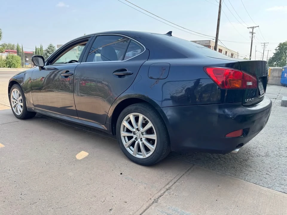 2007 Lexus IS 2nd Gen - Image 6 of 10
