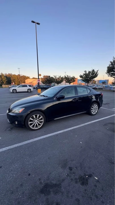 2007 Lexus IS 2nd Gen - Image 2 of 9