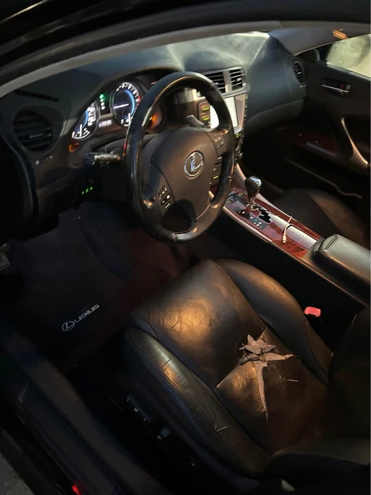 2007 Lexus IS 2nd Gen - Image 5 of 17