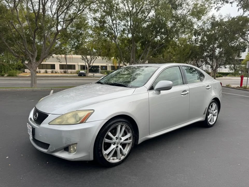2007 Lexus IS 2nd Gen - Image 3 of 15