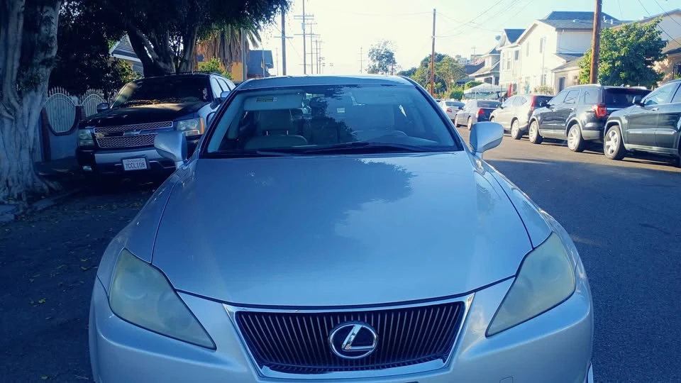 2007 Lexus IS 2nd Gen - Image 18 of 20