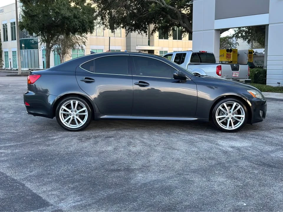 2007 Lexus IS 2nd Gen - Image 4 of 20