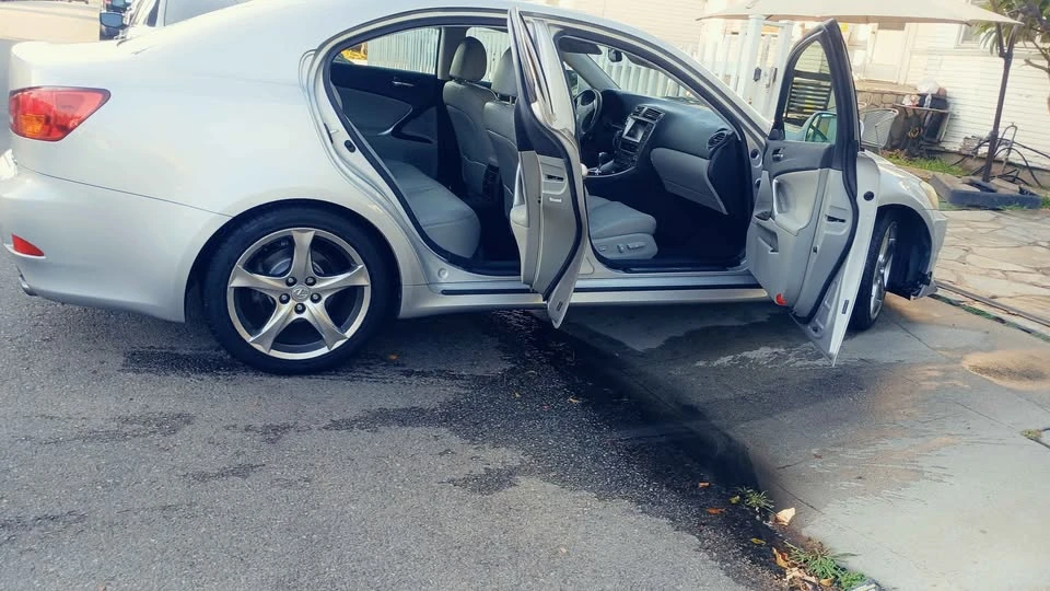 2007 Lexus IS 2nd Gen - Image 10 of 20