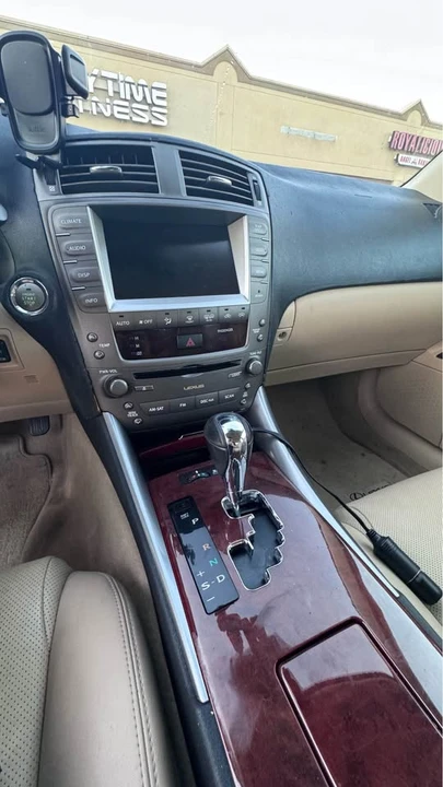 2007 Lexus IS 2nd Gen - Image 6 of 9