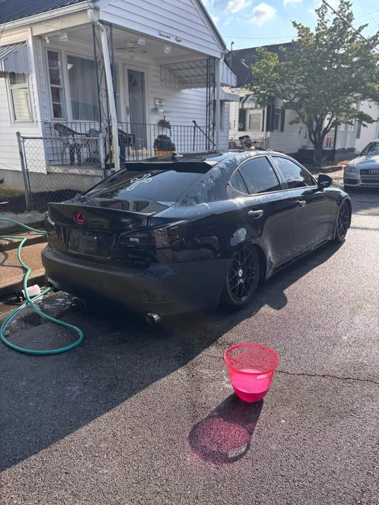 2007 Lexus IS 2nd Gen - Image 2 of 3
