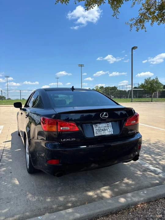 2007 Lexus IS 2nd Gen - Image 3 of 8