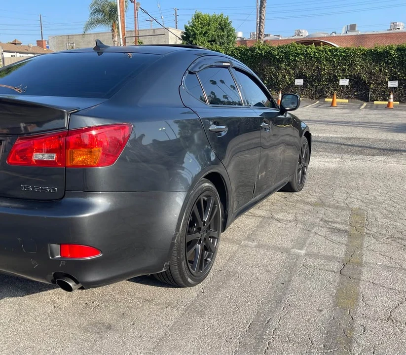 2007 Lexus IS 2nd Gen - Image 13 of 16