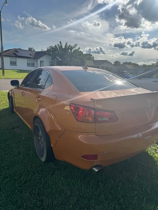 2007 Lexus IS 2nd Gen - Image 4 of 9