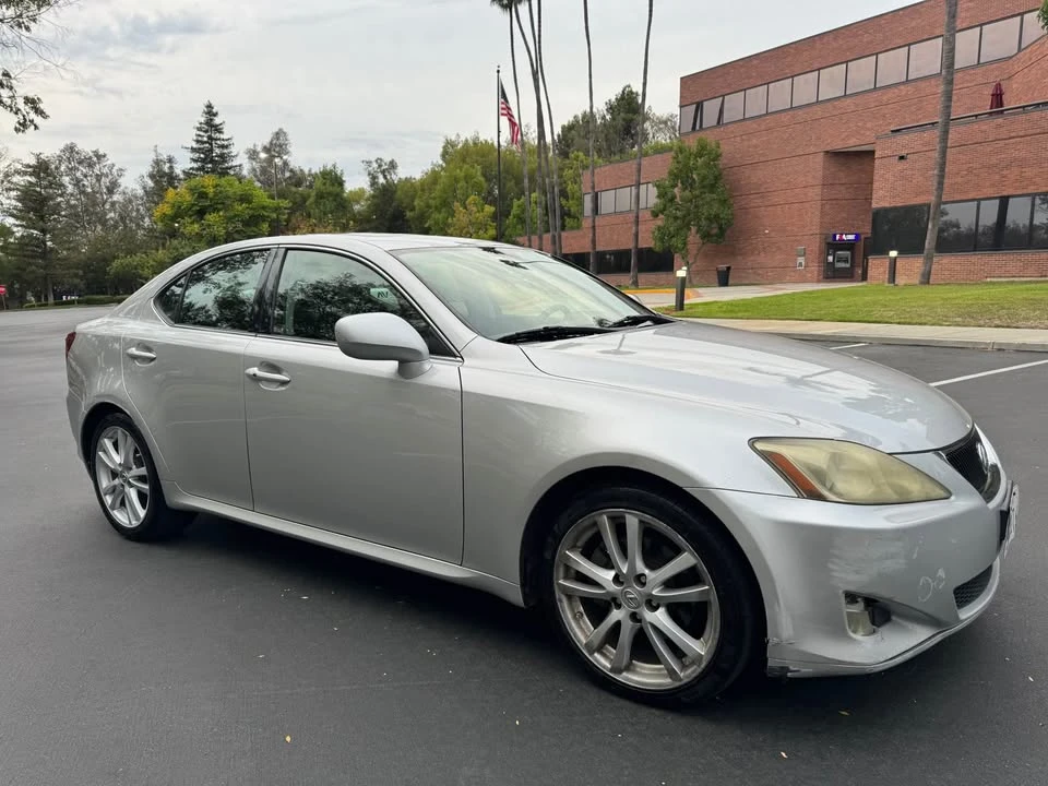 2007 Lexus IS 2nd Gen - Image 2 of 15