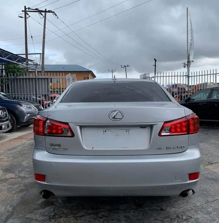2007 Lexus IS 2nd Gen - Image 3 of 10