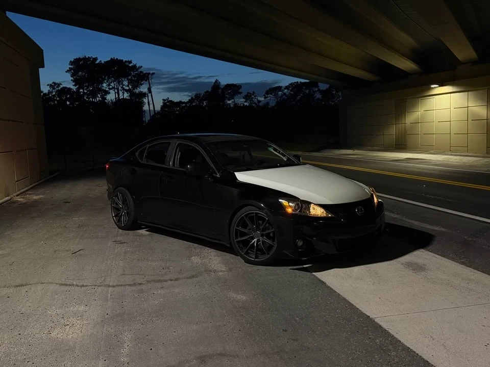 2007 Lexus IS 2nd Gen - Image 2 of 4