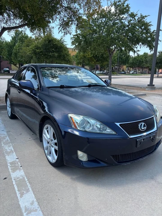 2007 Lexus IS 2nd Gen - Image 5 of 8