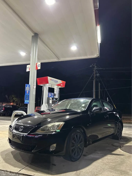 2007 Lexus IS 2nd Gen - Image 2 of 17