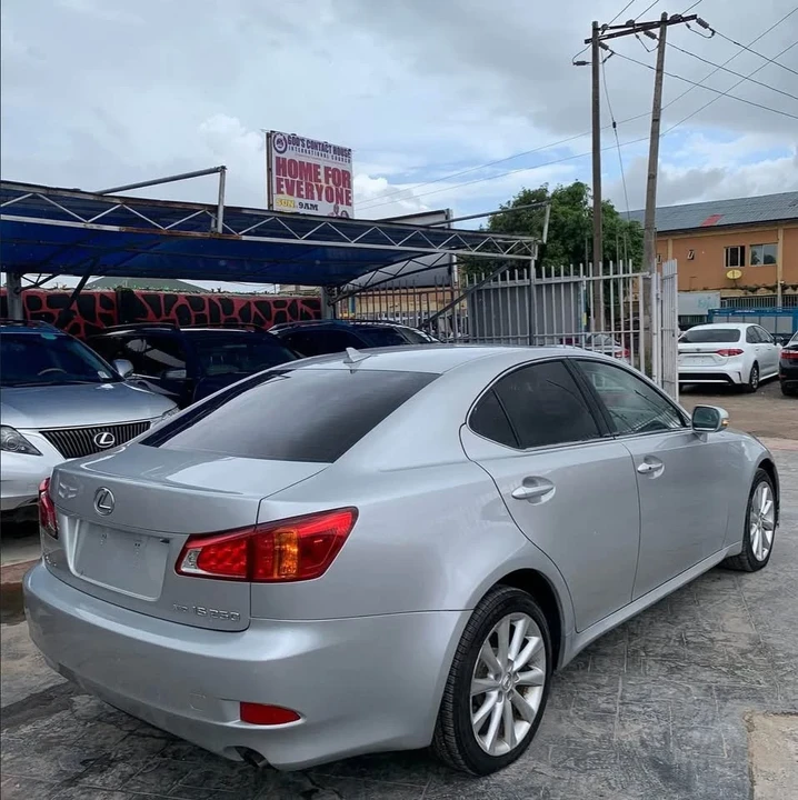 2007 Lexus IS 2nd Gen - Image 2 of 10