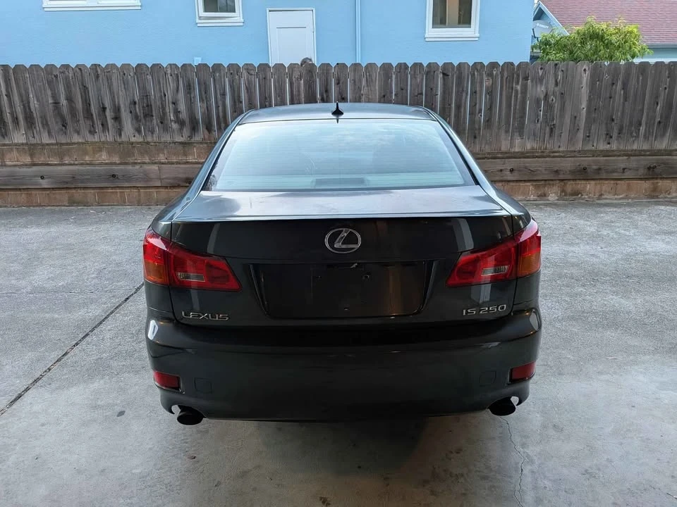 2007 Lexus IS 2nd Gen - Image 4 of 8