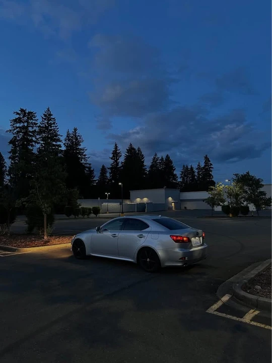2007 Lexus IS 2nd Gen - Image 2 of 7