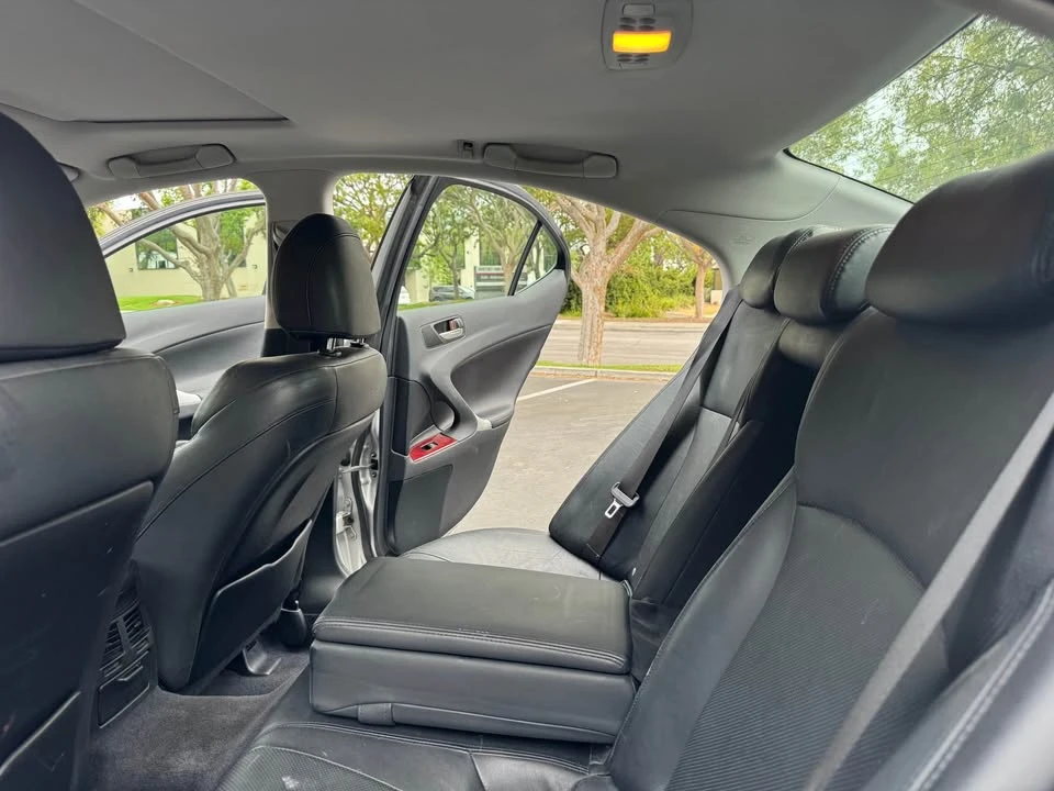 2007 Lexus IS 2nd Gen - Image 12 of 15