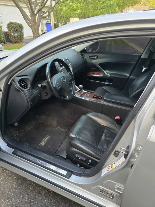 2007 Lexus IS 2nd Gen - Image 5 of 6
