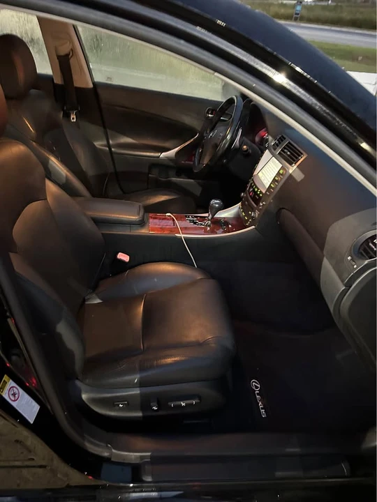 2007 Lexus IS 2nd Gen - Image 7 of 17