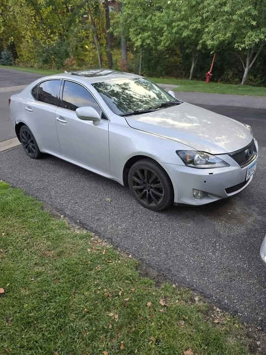 2007 Lexus IS 2nd Gen - Image 2 of 6