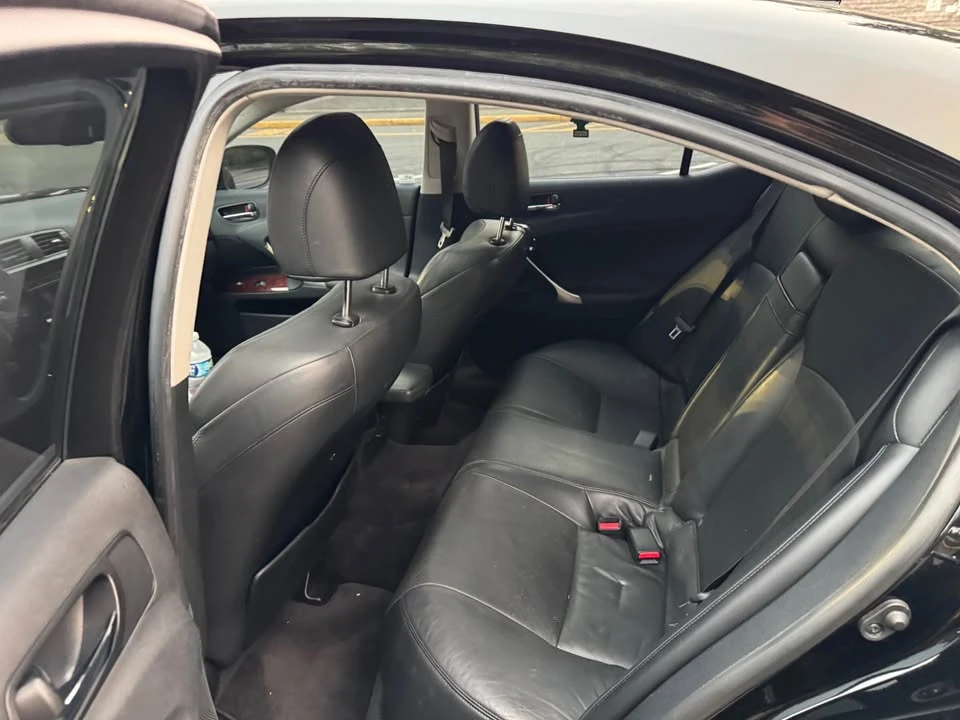 2007 Lexus IS 2nd Gen - Image 17 of 19