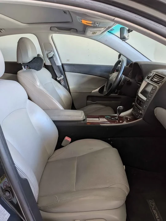 2007 Lexus IS 2nd Gen - Image 7 of 8