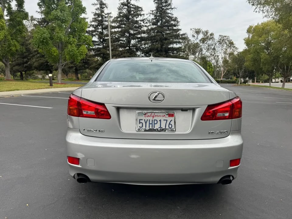2007 Lexus IS 2nd Gen - Image 7 of 15