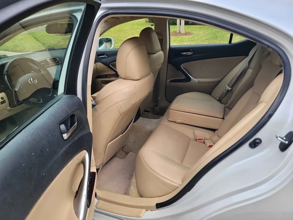 2007 Lexus IS 2nd Gen - Image 8 of 11