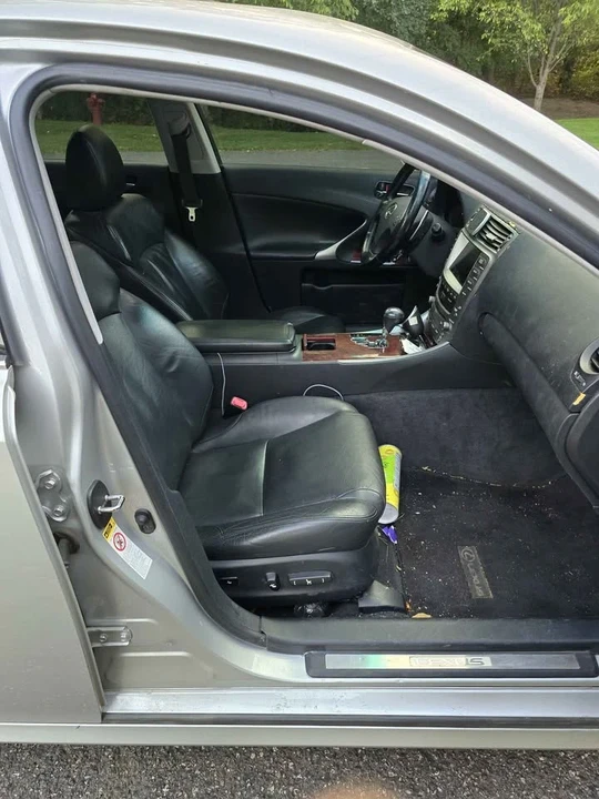 2007 Lexus IS 2nd Gen - Image 6 of 6