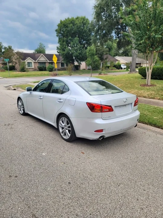 2007 Lexus IS 2nd Gen - Image 6 of 11