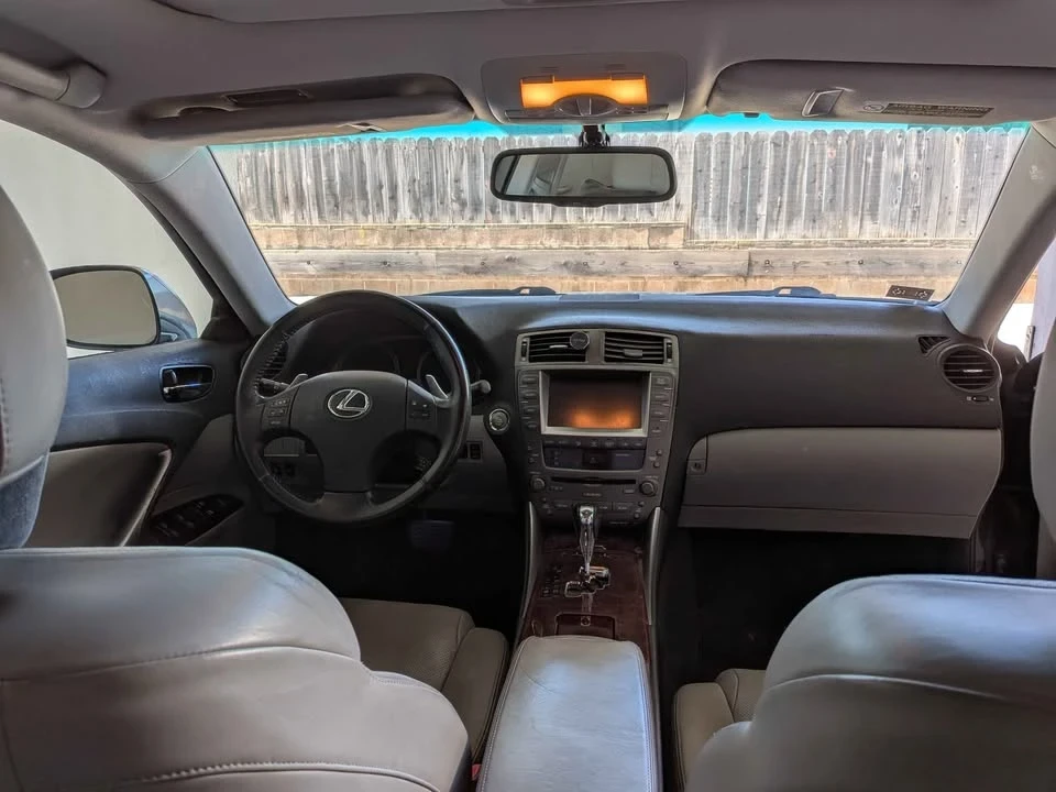 2007 Lexus IS 2nd Gen - Image 5 of 8