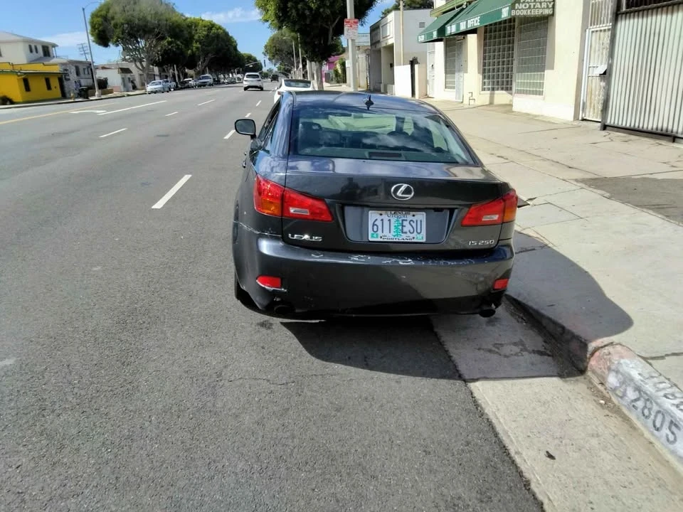 2007 Lexus IS 2nd Gen - Image 3 of 4
