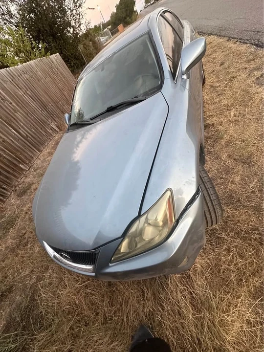2007 Lexus IS 2nd Gen - Image 2 of 8