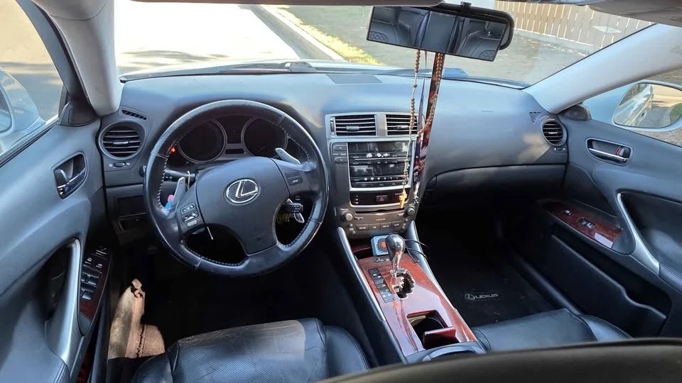 2007 Lexus IS 2nd Gen - Image 7 of 8