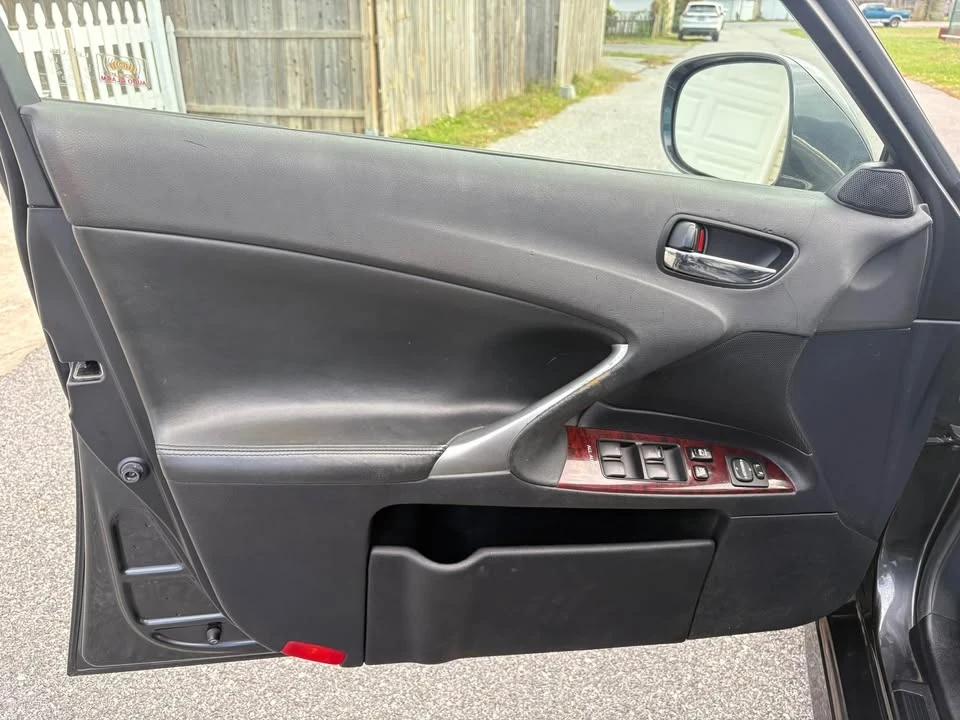 2007 Lexus IS 2nd Gen - Image 9 of 19