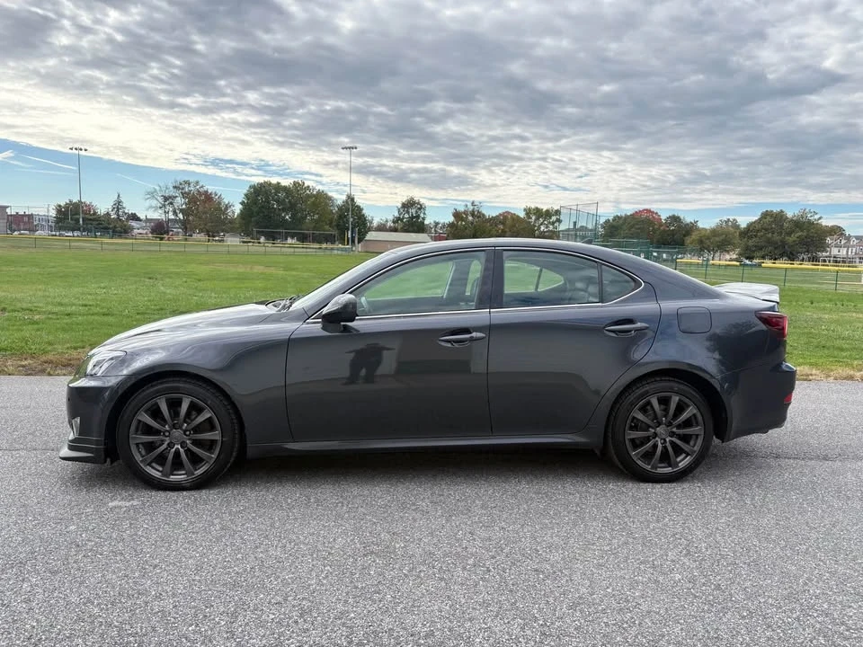 2007 Lexus IS 2nd Gen - Image 8 of 19