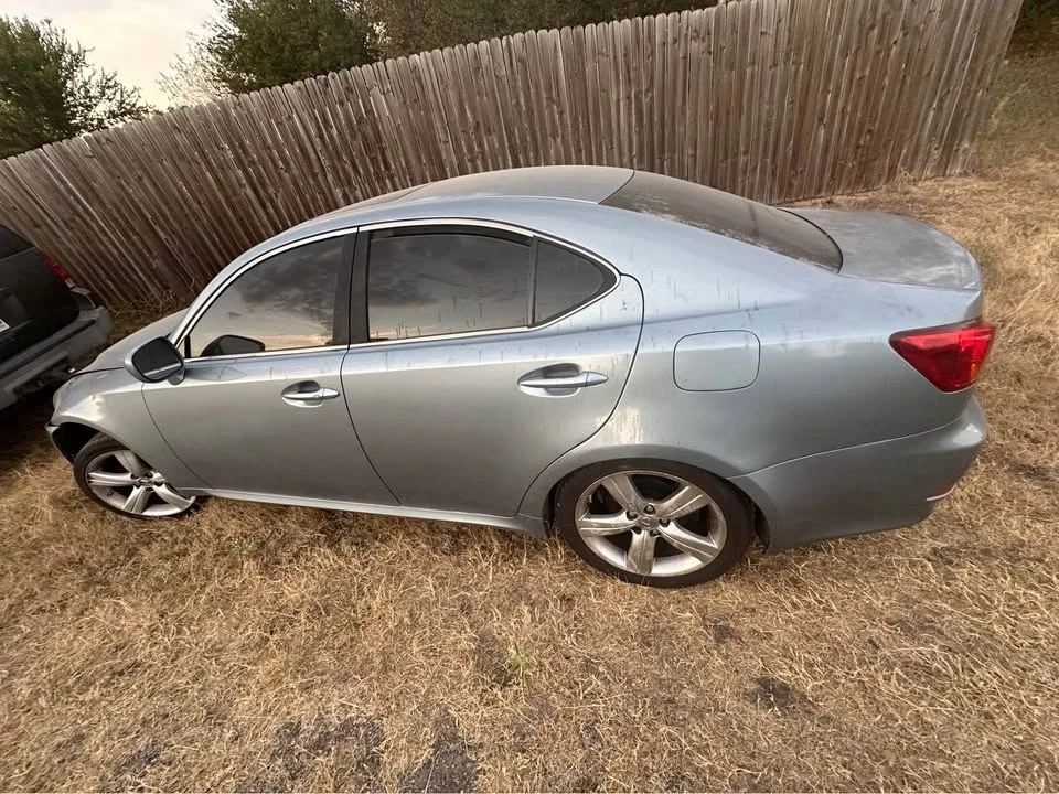 2007 Lexus IS 2nd Gen - Image 4 of 8