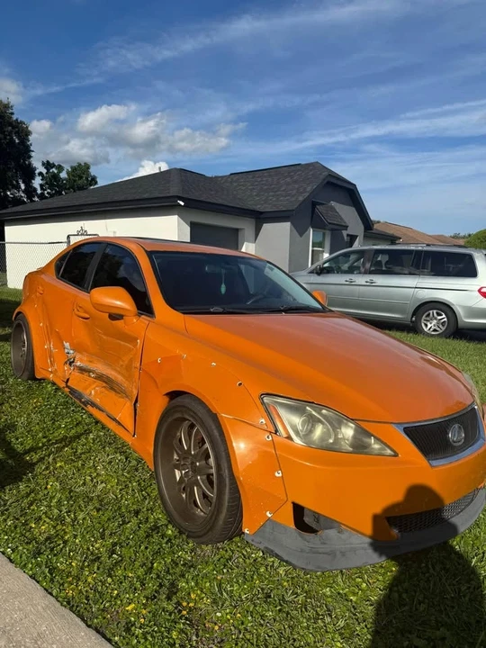 2007 Lexus IS 2nd Gen - Image 2 of 9