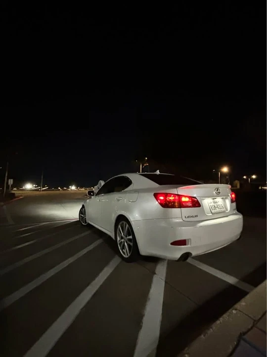 2007 Lexus IS 2nd Gen - Image 5 of 8