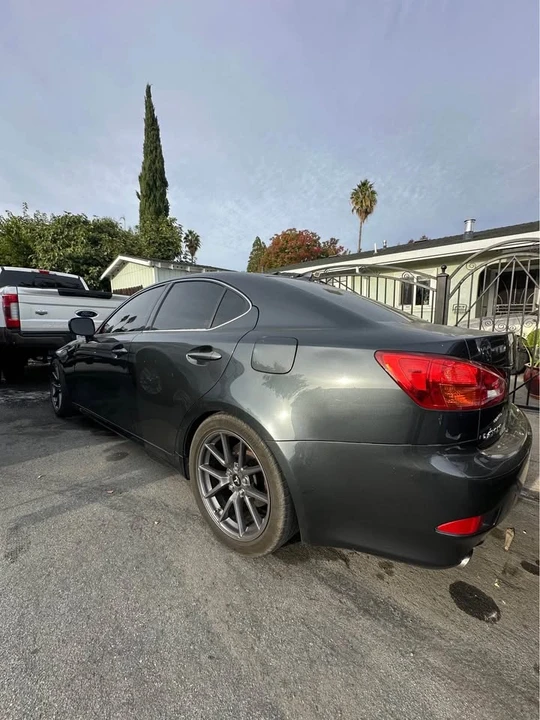 2007 Lexus IS 2nd Gen - Image 4 of 12