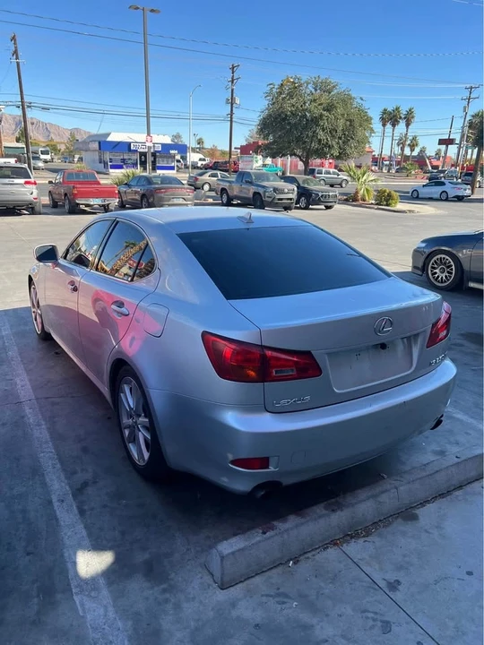 2007 Lexus IS 2nd Gen - Image 5 of 11