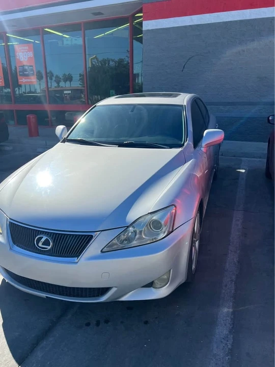 2007 Lexus IS 2nd Gen - Image 2 of 11