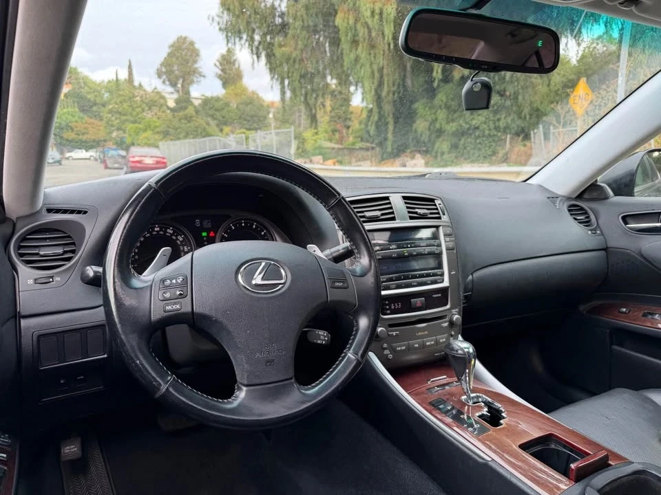 2007 Lexus IS 2nd Gen - Image 9 of 11