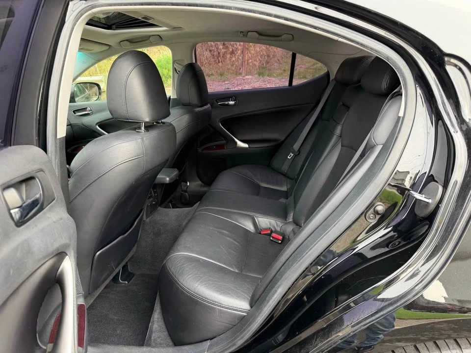 2007 Lexus IS 2nd Gen - Image 6 of 11