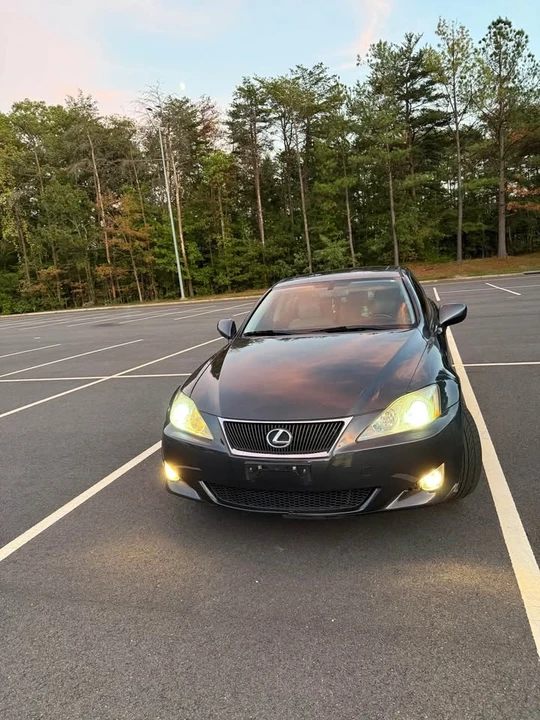 2007 Lexus IS 2nd Gen - Image 5 of 11